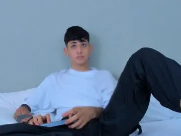 Youlalia – webcam model profile photo Image 2