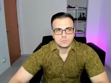 hina_porn – webcam model profile photo Image 16