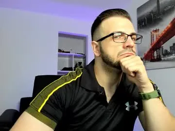 hina_porn – webcam model profile photo Image 8