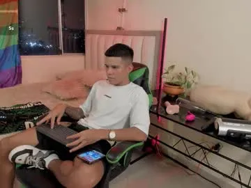 glasses_cat – webcam model profile photo Image 2