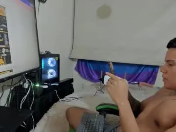 glasses_cat – webcam model profile photo Image 3