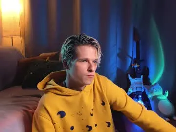 hunkwithglasses – webcam model profile photo Image 16