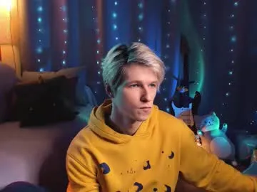 hunkwithglasses – webcam model profile photo Image 17