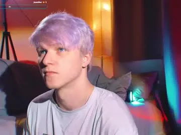 kingdanny_8 – webcam model profile photo Image 5