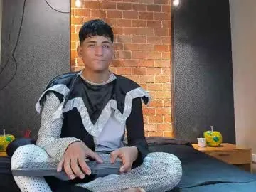 ava_delightt – webcam model profile photo Image 4