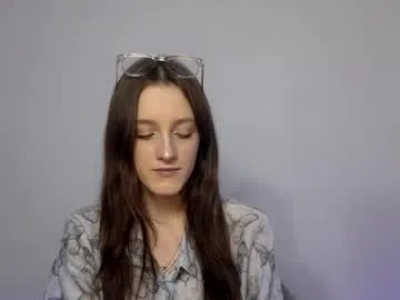 armurra – webcam model profile photo Image 7