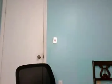 littlesweettifany – webcam model profile photo Image 15