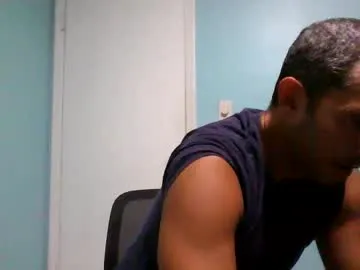 littlesweettifany – webcam model profile photo Image 7