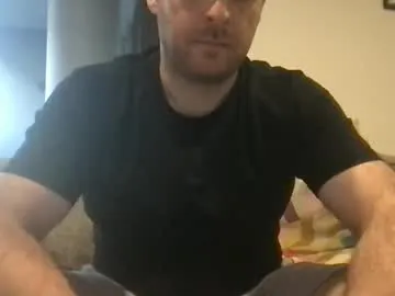 Dina-11 – webcam model profile photo Image 2