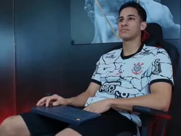 octavarium211 – webcam model profile photo Image 12