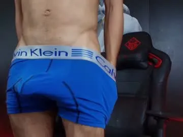 octavarium211 – webcam model profile photo Image 14