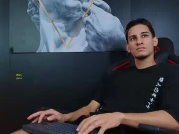 octavarium211 – webcam model profile photo Image 2