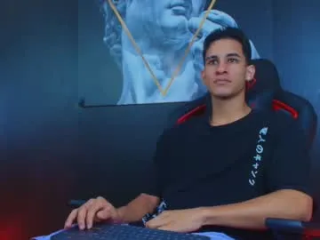 octavarium211 – webcam model profile photo Image 9