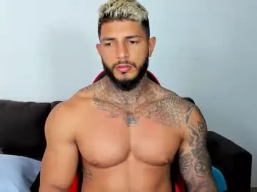 tommyreal20 – webcam model profile photo Image 17