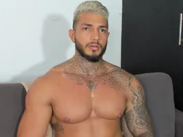 tommyreal20 – webcam model profile photo Image 4