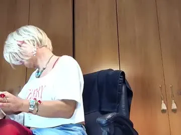 chanbery – webcam model profile photo Image 10