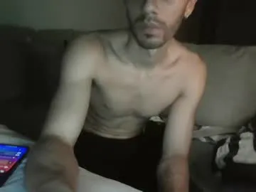 Youlalia – webcam model profile photo Image 4