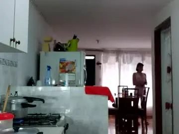 hina_porn – webcam model profile photo Image 14