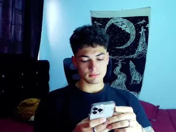 manlymanson – webcam model profile photo Image 8