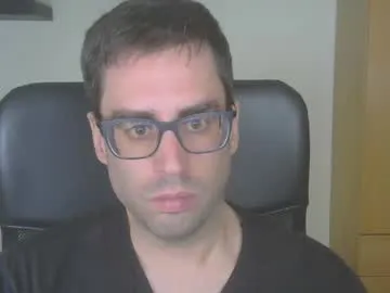 hina_porn – webcam model profile photo Image 15