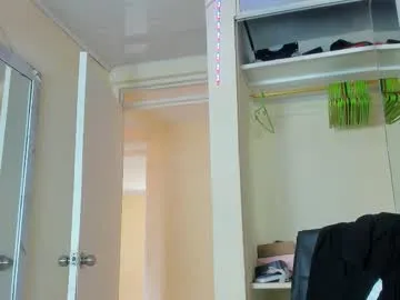 octavarium211 – webcam model profile photo Image 15