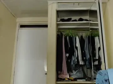 octavarium211 – webcam model profile photo Image 3