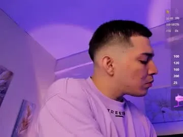 kinksubbydubby – webcam model profile photo Image 10