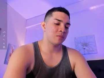 kinksubbydubby – webcam model profile photo Image 12