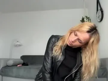 bambi_lu – webcam model profile photo Image 3