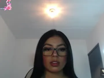 Cutenikkibaby – webcam model profile photo Image 11