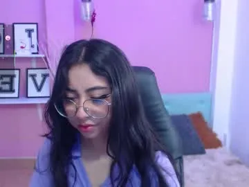 avroraromance – webcam model profile photo Image 14