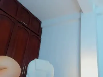 evelynpoole – webcam model profile photo Image 18