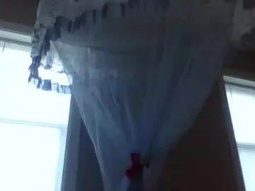 hina_porn – webcam model profile photo Image 2