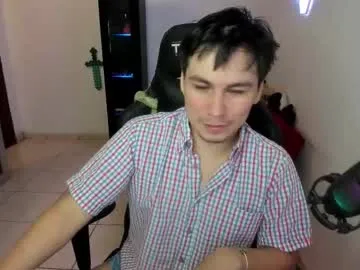 IORio2 – webcam model profile photo Image 2