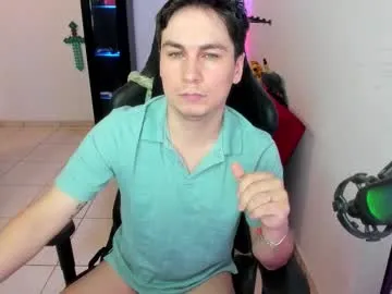 IORio2 – webcam model profile photo Image 4