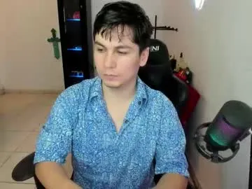 IORio2 – webcam model profile photo Image 6