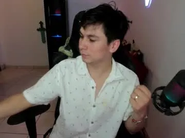 IORio2 – webcam model profile photo Image 7