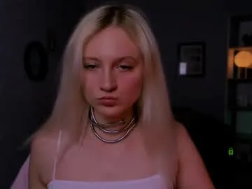 millemimi – webcam model profile photo Image 11