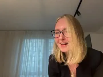 alana15 – webcam model profile photo Image 10