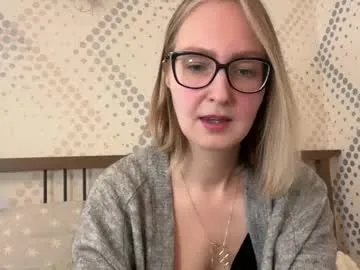 alana15 – webcam model profile photo Image 4