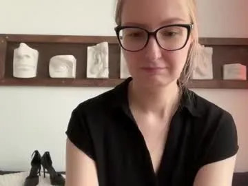 alana15 – webcam model profile photo Image 8