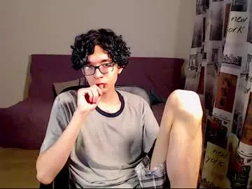 primarch777 – webcam model profile photo Image 3