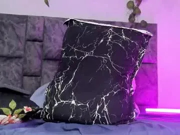 littlesweettifany – webcam model profile photo Image 6