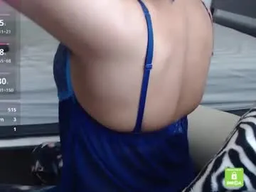 hina_porn – webcam model profile photo Image 18