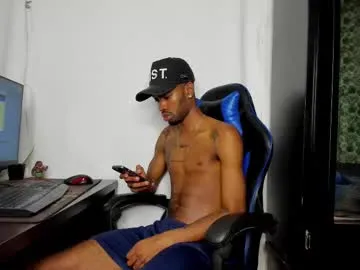 hunglikecrazyy – webcam model profile photo Image 3