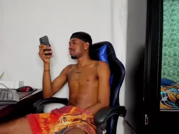 hunglikecrazyy – webcam model profile photo Image 6