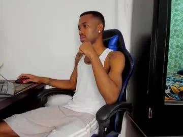 hunglikecrazyy – webcam model profile photo Image 7