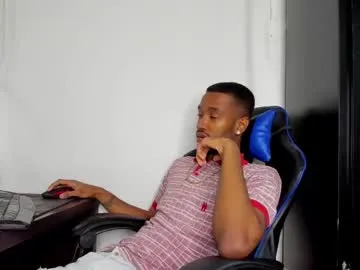 hunglikecrazyy – webcam model profile photo Image 8