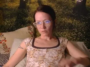 cozymell – webcam model profile photo Image 2
