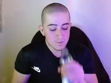 dirtypub – webcam model profile photo Image 9